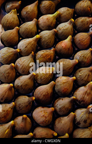 Fichi freschi in vendita nel mercato spagnolo Foto Stock