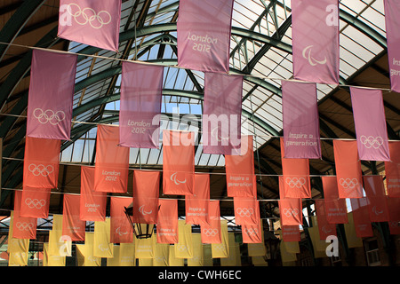 Marcatura flag il London 2012 Giochi olimpici e paraolimpici in Covent Garden Foto Stock