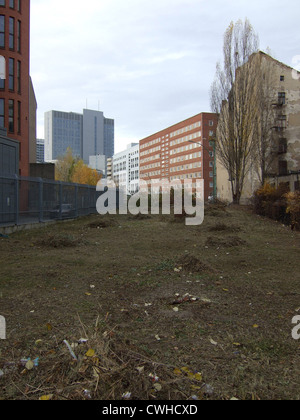 Berlino, Edificio vuoto molto alte Jakobstrasse Foto Stock