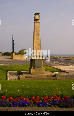 Memoriale di guerra a SEATON CAREW vicino a Hartlepool Foto Stock