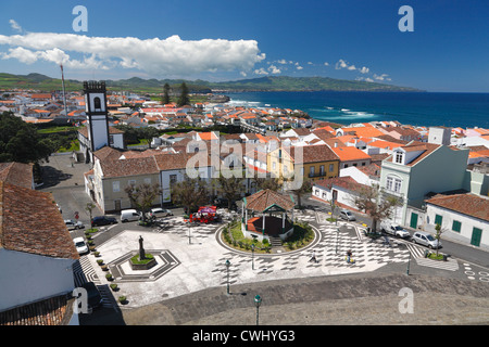 La città di Ribeira Grande sull'isola di Sao Miguel, isole Azzorre, Portogallo Foto Stock