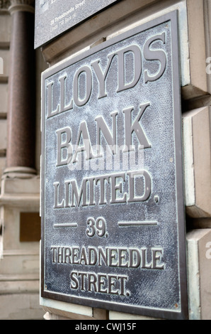 Lloyds Bank Limited di placca di metallo al di fuori del numero 39 Threadneedle Street nella città di Londra, London, Regno Unito Foto Stock