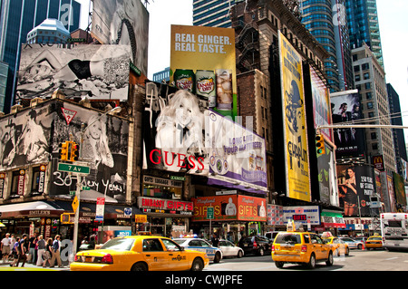 Times Square Broadway New York City Theatre Music, Times Square è un quartiere degli affari e dei divertimenti a New York City, Stati Uniti. Foto Stock