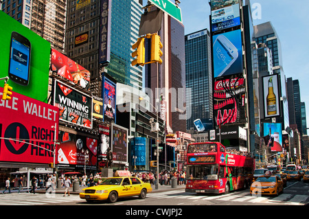 Times Square Broadway New York City Theatre Music, Times Square è un quartiere degli affari e dei divertimenti a New York City, Stati Uniti. Foto Stock