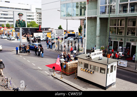 Il Checkpoint Charlie in Friedrichstrasse, Berlino Foto Stock