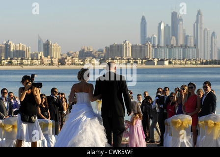 Matrimonio in spiaggia in Atlantis Hotel, il Palm, Dubai, Emirati Arabi Uniti, Emirati arabi uniti, Golfo Persico, la Penisola Arabica, in Asia. Foto Stock