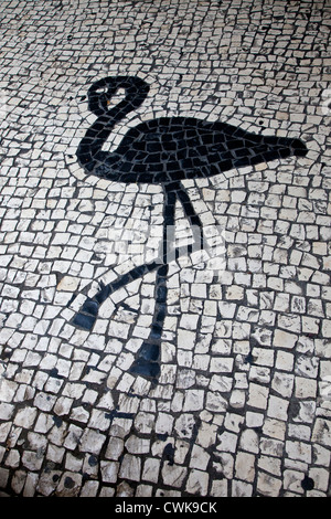 Asia, Cina Macao. Piastrella portoghese disegni nelle strade vicino la Piazza del Senato a Macau. Foto Stock