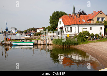 La piccola baia presso il quartiere di pesca Holm NEL LAND SCHLESWIG, Schleswig-Holstein, Germania, Europa Foto Stock
