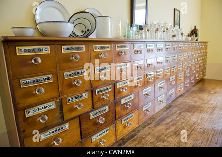 Cabinet in legno organizzatore Foto Stock