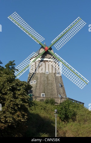 Il mulino a vento, Roebel, Mecklenburg laghi, Meclemburgo-Pomerania Occidentale, Germania Foto Stock