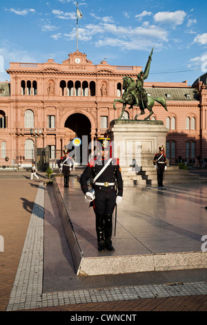 La Casa Rosada, il palazzo presidenziale sulla Plaza de Mayo, Buenos Aires, Argentina. Foto Stock