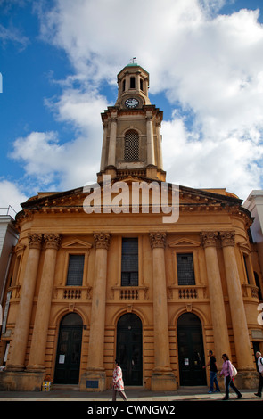 Chiesa di St Peters su Kensington Park Rd - Nottinghill - London W11 - REGNO UNITO Foto Stock