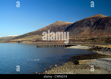 Gyrn Goch e Gyrn Ddu montagne dalla Clogwyn, Trefor, Lleyn Peninsula, Gwynedd, il Galles del Nord. Foto Stock