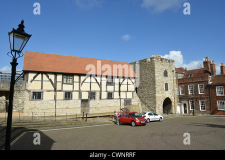 Xv secolo Westgate Hall, Westgate, Città Vecchia, Southampton, Hampshire, Inghilterra, Regno Unito Foto Stock