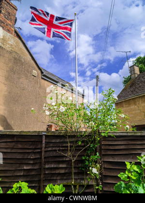 Villaggio con case in campagna Foto Stock