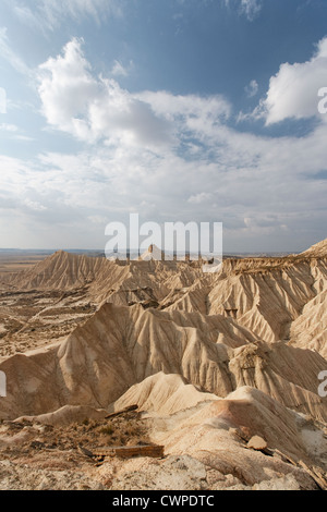 La Bardenas Reales è un semi-deserto regione naturale o badlands, di alcuni 42.000 ettari (100.000 ettari) nel sud-est della Navarra Foto Stock