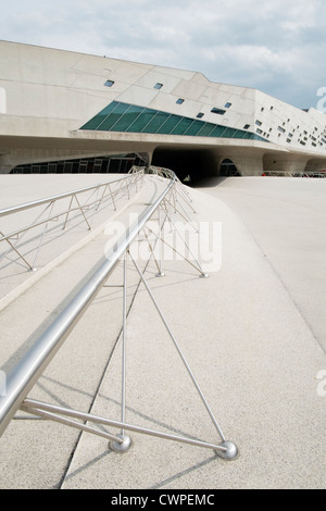 Phaeno Science Center di Wolfsburg Germania ; architetto Zaha Hadid Foto Stock