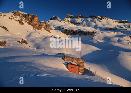 Legler-Hut in inverno in Glarner Alpi/Svizzera Foto Stock