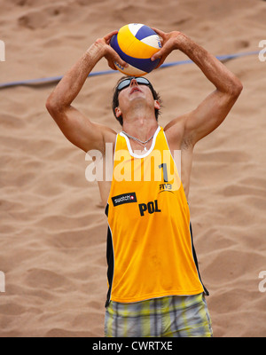 Piotr Kantor della Polonia al FIVB Beach Volleyball SWATCH Junior Campionati del Mondo il 31 agosto, 2012 a Halifax, Canada. Foto Stock