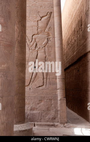 Il Tempio di Edfu valle del Nilo, il tempio dedicato al dio Horus in Alto Egitto Foto Stock