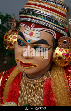 Espressione facciale di forme d'Arte del Kerala India , dalla scena culturale Kathakali Dance Drama Foto Stock