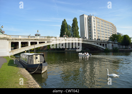 George Street Bridge sul fiume Tamigi, Christchurch Prati, Caversham Reading, Berkshire, Inghilterra, Regno Unito Foto Stock