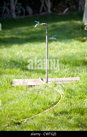 Rubinetti di acqua in giardino Foto Stock