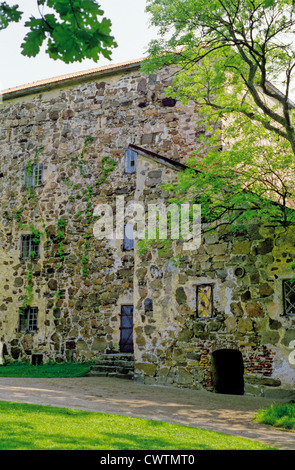 Dettagli architettonici del xv secolo di pietra Quidja manor castello in Pargas, Finlandia Foto Stock