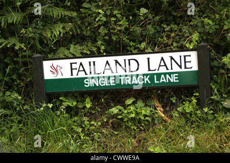 Informazioni sul traffico su Failand Lane nel villaggio di Inghilterra GB UK 2012 Foto Stock