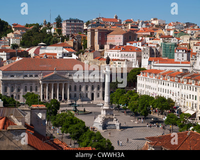 Piazza Rossio vista dalla sommità di un edificio, Lisbona Foto Stock