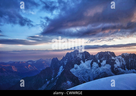 Vista aerea di gamme della montagna Foto Stock