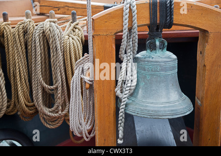 Il Flagship Niagara, ancorata sul Fiume Detroit. Foto Stock