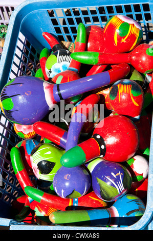 Guatemala, Santiago Atitlan. maracas souvenir. Foto Stock