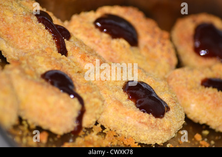 Croccante di pepite di pollo con salsa barbecue Foto Stock