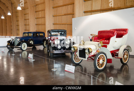 Auto d'epoca all'interno Le può: America's Car Museum, Tacoma, nello Stato di Washington, USA. Foto Stock