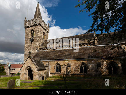 Chiesa di tutti i santi, Bramham, vicino a Wetherby in West Yorkshire. Foto Stock