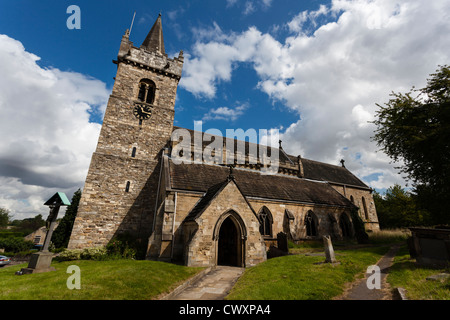 Chiesa di tutti i santi, Bramham, vicino a Wetherby in West Yorkshire. Foto Stock