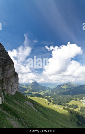 Girato prendendo mentre Säntis ascendente nelle Alpi Svizzere. Foto Stock