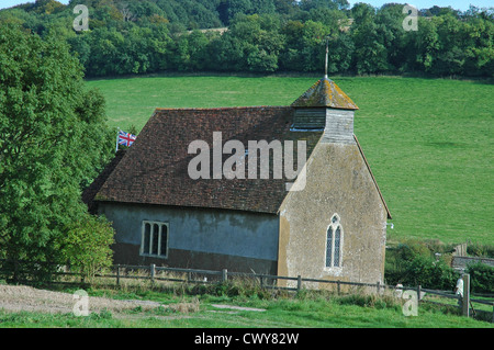 Chiesa di Santa Maria Vergine Upwaltham. Da nord. Foto Stock