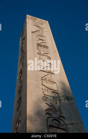 L'obelisco egiziano in Piazza Hippodrome in Istanbul Turchia Foto Stock