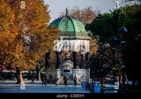 Fontana di Kaiser tedesco Wilhelm II in Piazza Hippodrome in Istanbul Turchia Foto Stock