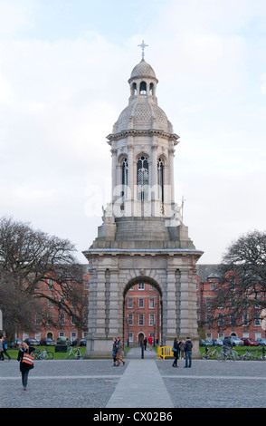 Il Campanile torre campanaria del Trinity College di Dublino 2. Foto Stock