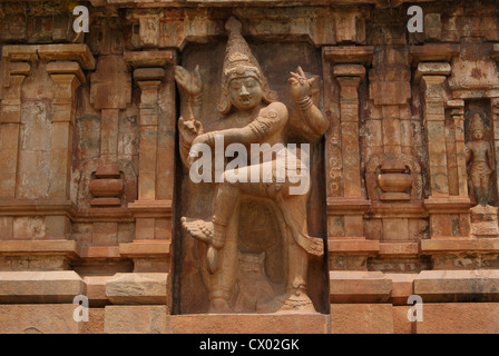 Antica architettonici indù opere di scultura scolpita in grosse pietre a Thanjavur Tempio Brihadeeswara.Tanjore Tempio siti UNESCO Foto Stock
