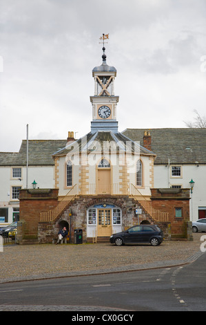 Sala opinabile che è al centro di informazioni turistiche, Brampton Town Center, Brampton, Cumbria, England, Regno Unito Foto Stock