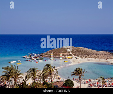 8118. Spiaggia di Nissi, Ayia Napa, Cipro Foto Stock