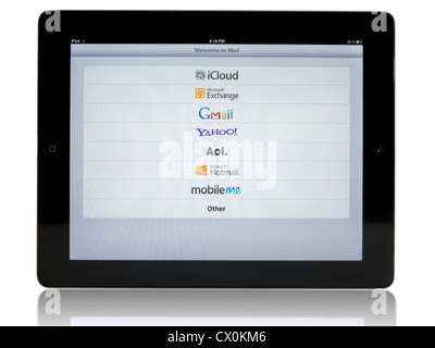 Ipad 3 con reti di connessione: Gmail, AOL, Yahoo, iCloud su sfondo bianco Foto Stock