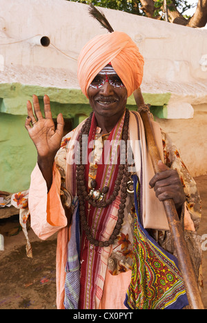 Elk201-2590v India, Karnataka, Hampi, sadhu (uomo santo) Foto Stock