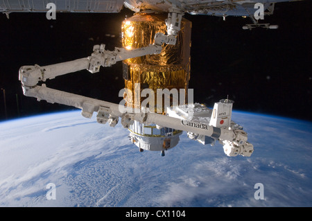 Canadarm2 e HTV-3 alla Stazione Spaziale Internazionale Foto Stock