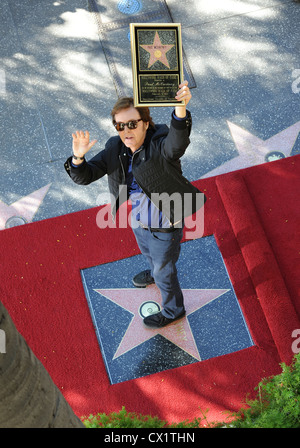 Paul McCartney riceve la sua stella sulla Hollywood Walk of Fame, Los Angeles, CA, Stati Uniti d'America Foto Stock