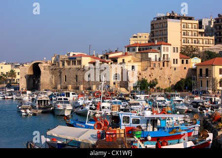 I cantieri navali Veneziane al vecchio porto di Heraklion, Creta, Grecia Foto Stock